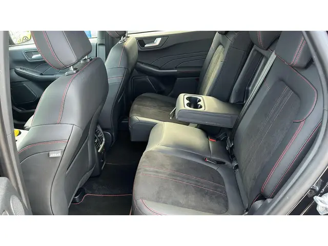 Ford Kuga 2.5 FHEV ST-Line X 2024 Hybride Benzine 19