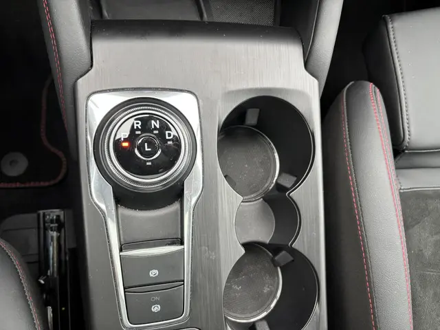 Ford Kuga 2.5 PHEV ST-Line X 2025 Hybride Benzine 20