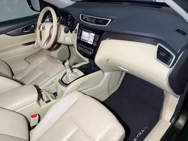 Nissan X-Trail 1.6 DIG-T Tekna / Pano / Leder 2016 Benzine 27