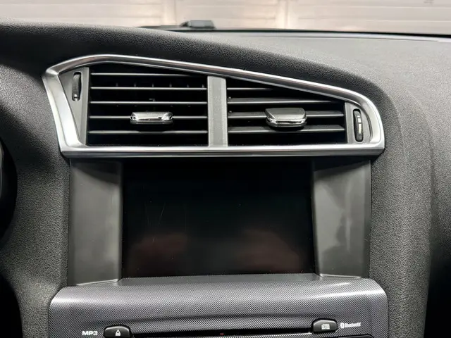 Citroën C4 1.2 PureTech Exclusive 2014 Benzine 9