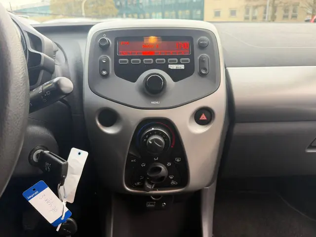 Peugeot 108 1.0 e-VTi Active 2014 Benzine 14