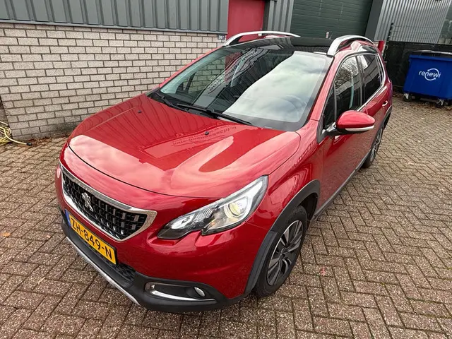 Peugeot 2008 1.2 PureTech Allure 2019 Benzine 2