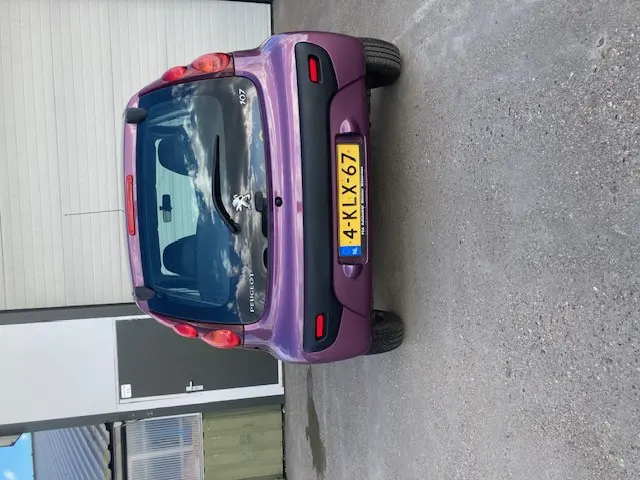 Peugeot 107 1.0 Active 2013 Benzine 6