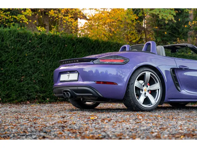 Porsche 718 Boxster S 2023 Benzine 32