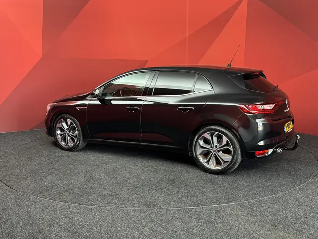 Renault Mégane 1.2 TCe Bose 2018 Benzine 2