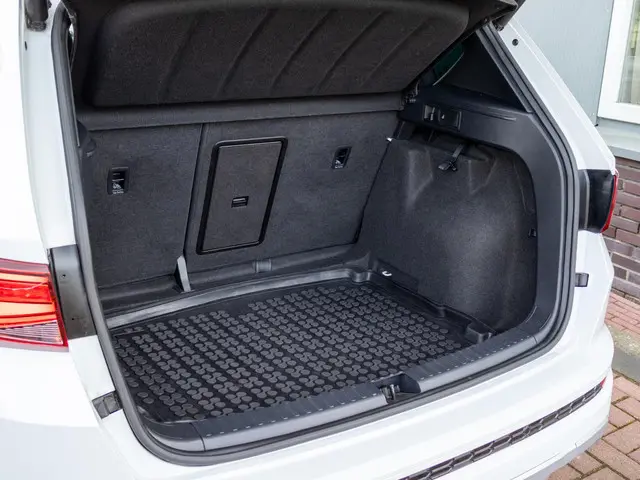 SEAT Ateca 1.4 EcoTSI FR Business Intense 2018 Benzine 19