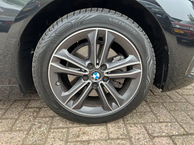 BMW 1 Serie 118i Executive Edition 2020 Benzine 31