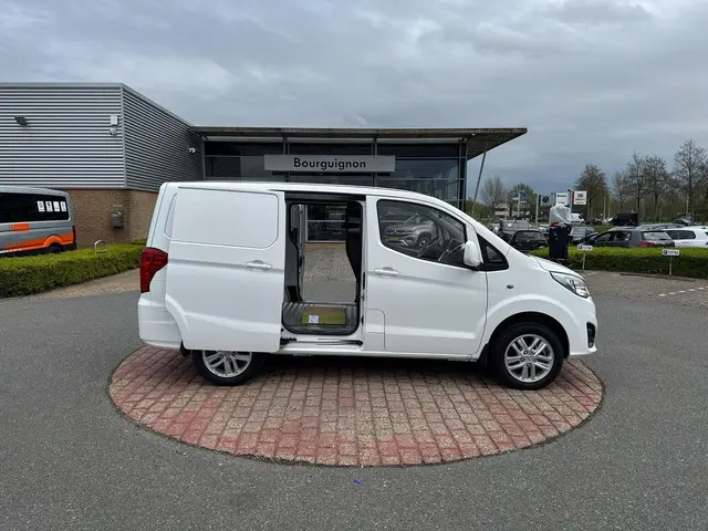 BYD ETP3 Standard 45 kWh 2025 Elektrisch 10
