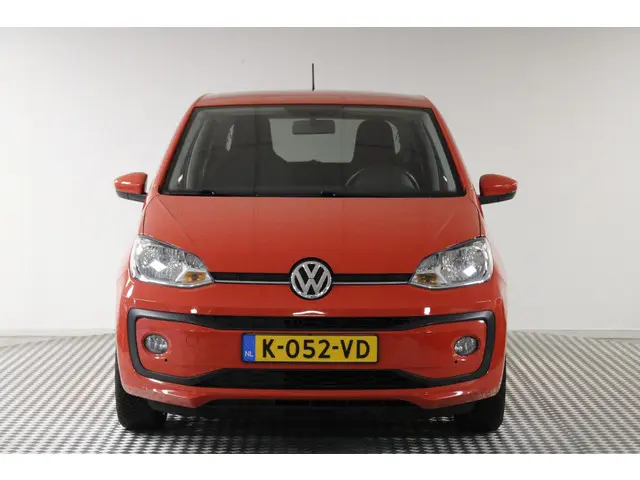 Volkswagen up! 1.0 BMT high up! 2017 Benzine 25