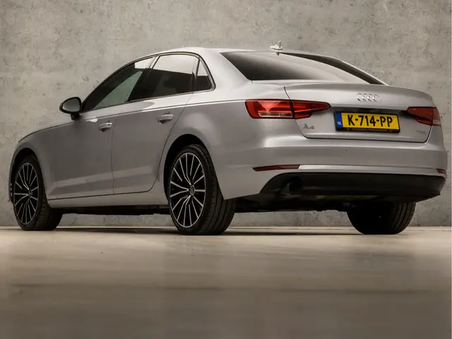 Audi A4 Limousine 1.4 TFSI Sport 2016 Benzine 3