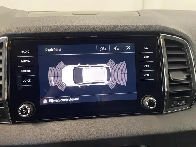 Škoda Karoq 1.0 TSI Style 2020 Benzine 17