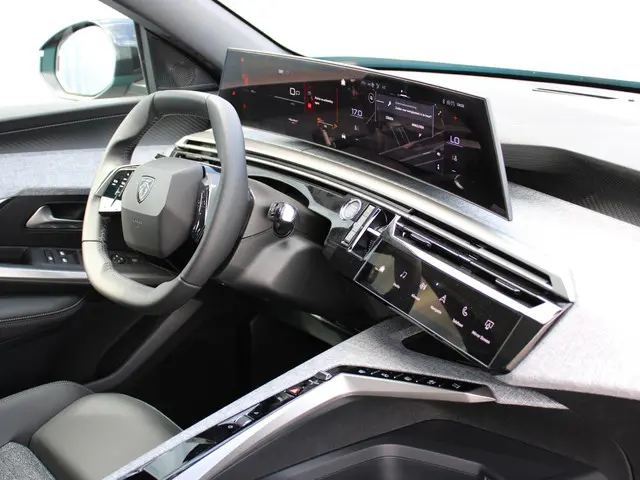 Peugeot 3008 1.2 Hybrid 145 Allure 2025 Hybride Benzine 11