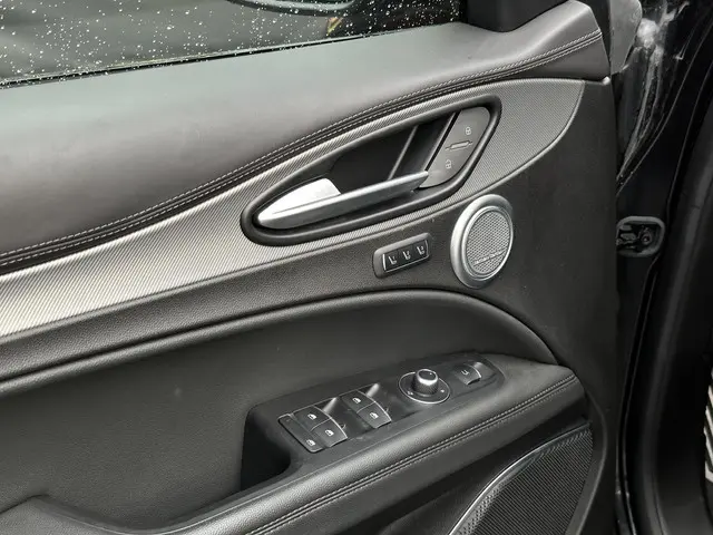 Alfa Romeo Stelvio 2.0 T AWD Veloce 2022 Benzine 18