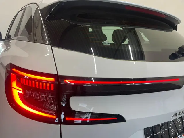 Renault Austral 1.3 MHEV Aut. 160pk Techno 2023 Benzine 9