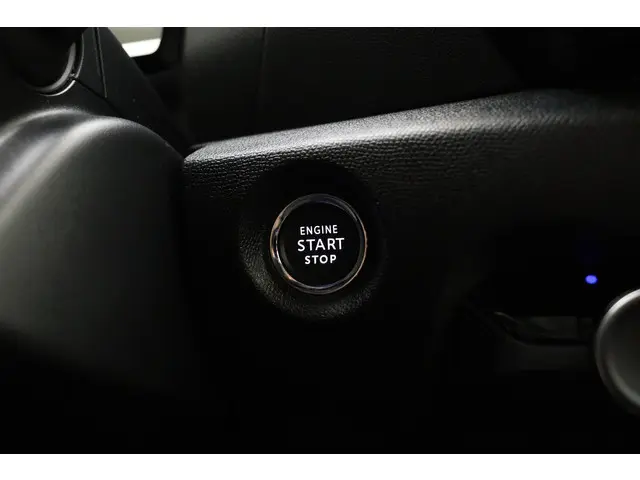 Citroën C4 1.2 Puretech Feel 2025 Benzine 24