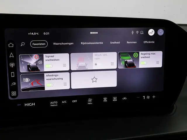 Audi Q3 1.5 200kW e-hybrid Pro line 272 PK 2026 Benzine 7