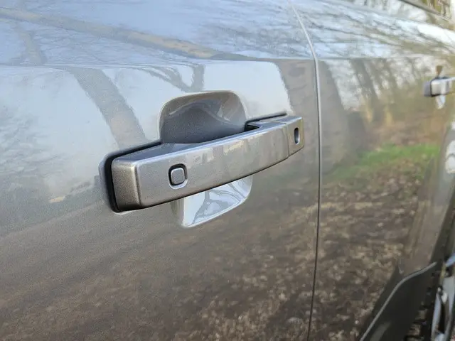 Land Rover Defender 110 2.0 P400e 2021 Hybride Benzine 10