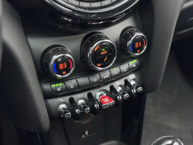 MINI Cooper S Mini 2.0 Chili JCW 5-deurs 2018 Benzine 20
