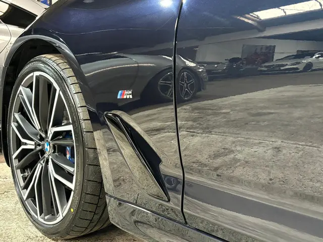 BMW 5 Serie Touring 530i High Executive 2021 Benzine 19