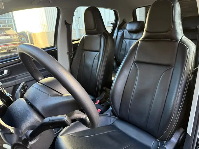 Volkswagen up! 1.0 move up! BlueMotion 2016 Benzine 29