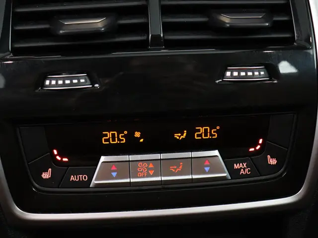 BMW X5 xDrive45e High Executive 2022 Hybride Benzine 18