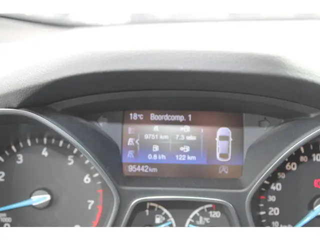 Ford C-MAX 1.0 EcoBoost 125 PK Titanium 2018 Benzine 17