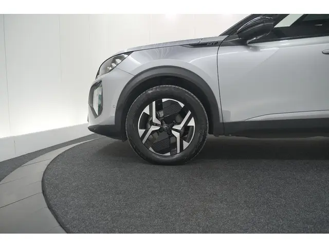 Peugeot 2008 Hybrid 136 e-DSC6 GT 2024 Hybride Benzine 18