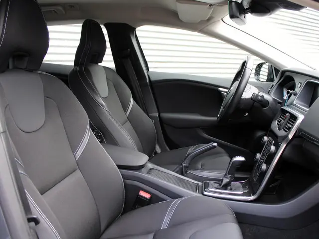 Volvo V40 2.0 T3 Nordic+ 2017 Benzine 13