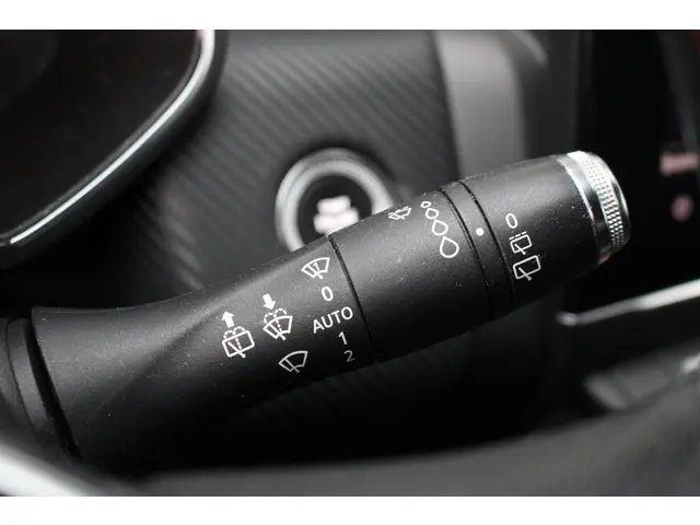 Renault Clio 1.0 TCe R.S. Line 2020 Benzine 34