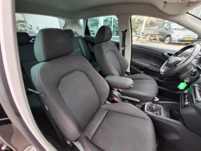 SEAT Ibiza 1.0 EcoTSI FR Connect 2017 Benzine 29