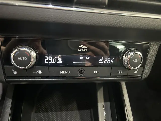 Škoda Kamiq 1.0 Tsi 110pk DSG Monte Carlo 2024 Benzine 8