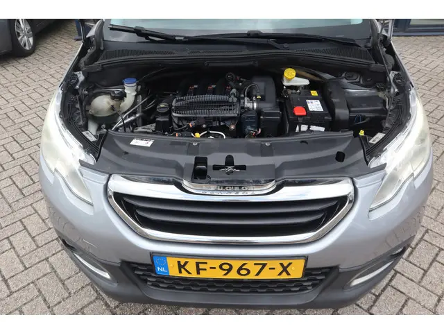 Peugeot 2008 1.2 VTi Allure 2013 Benzine 12