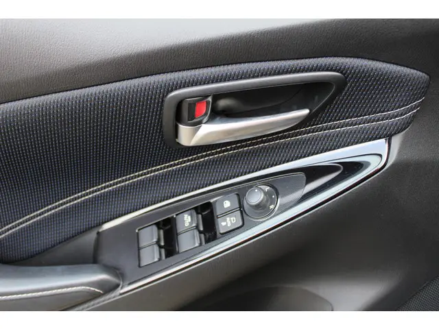 Mazda 2 1.5 Skyactiv-G Luxury 2022 Benzine 14