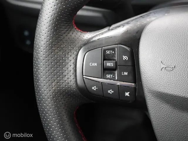Ford Focus 1.0 EcoBoost ST Line Business 2020 Benzine 15