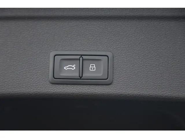 Audi A4 Avant 40 TFSI 3x S-Line 204pk 2020 Benzine 29