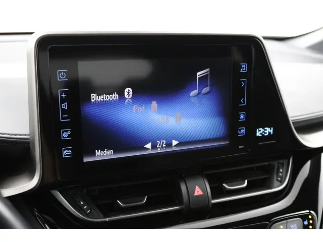 Toyota C-HR 1.8 Hybrid Style 2019 Hybride Benzine 46