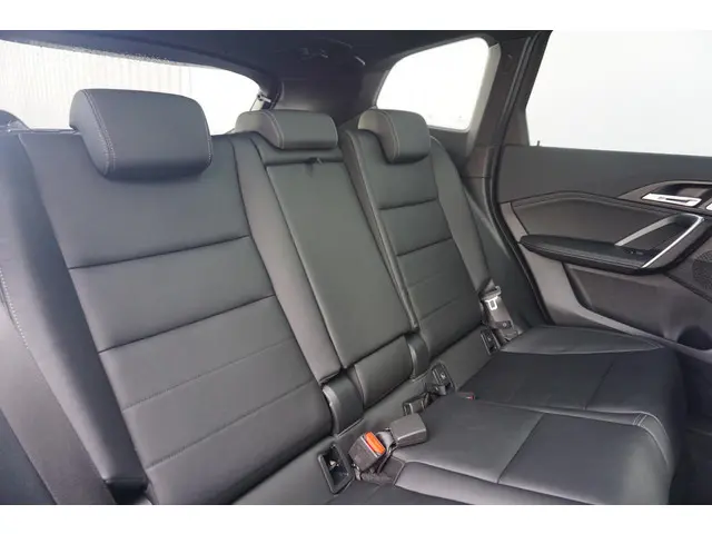 BMW X1 xDrive30e 2023 Hybride Benzine 9