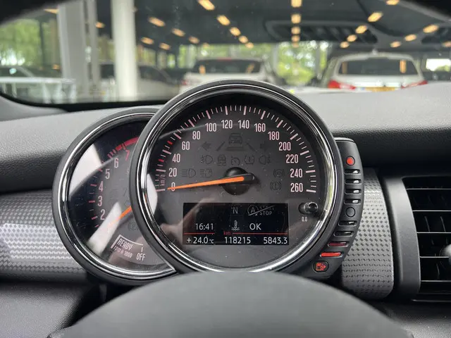MINI Cooper Mini 1.5 Business 2017 Benzine 4