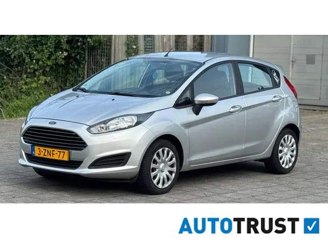 Ford Fiesta 1.0 Style,airco, km nap,navigatie 2015 Benzine 3