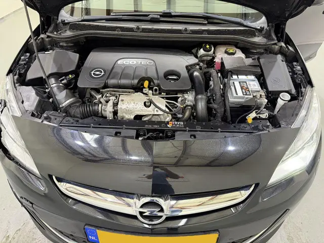 Opel Astra 5-Drs 1.6 CDTi Sport+ Navi/Clima 2015 Diesel 28