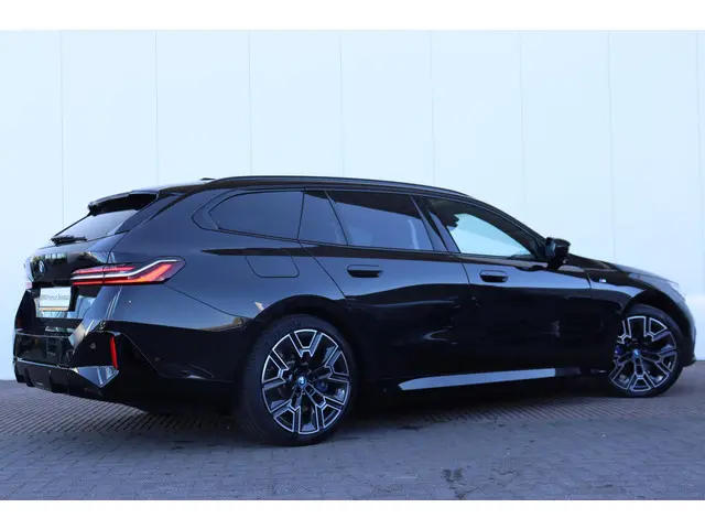 BMW i5 M60 xDrive 84 kWh 2024 Elektrisch 6