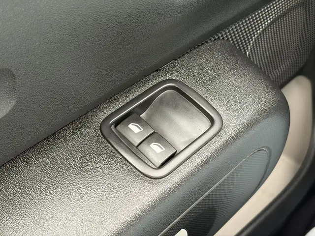 Citroën C3 1.2 PureTech Feel Edition 2017 Benzine 23