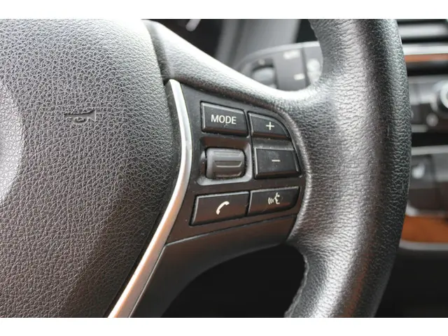 BMW 1 Serie 120i Sport Line 184PK 2018 Benzine 17