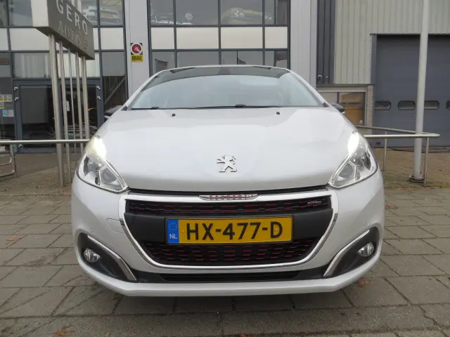 Peugeot 208 1.2 PureTech GT-line 2016 Benzine 13