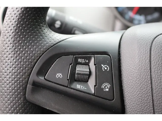 Chevrolet Aveo 1.2 LT 2013 Benzine 14