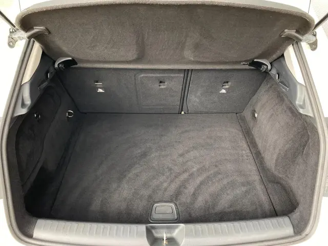 Mercedes-Benz GLA 200 Trekhaak 2015 Benzine 11