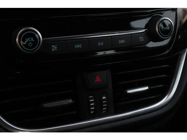 Ford Fiesta 1.0 EcoBoost Titanium 2021 Benzine 18