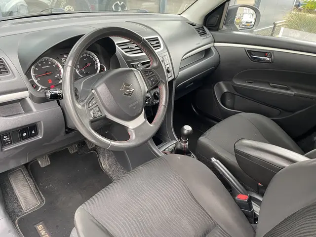 Suzuki Swift 1.2 Bandit EASSS 2013 Benzine 10