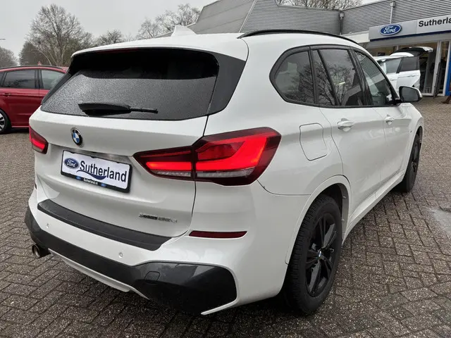 BMW X1 xDrive25e M Sport 2021 Hybride Benzine 7