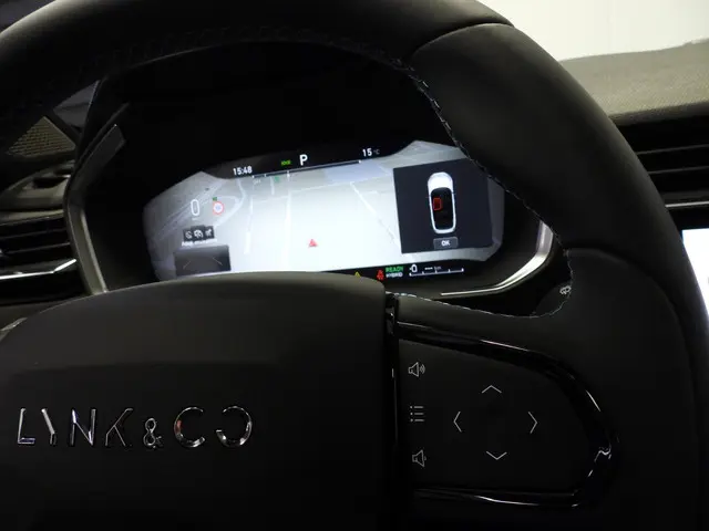 Lynk & Co 01 1.5 PHEV BlackLine 2023 Hybride Benzine 20